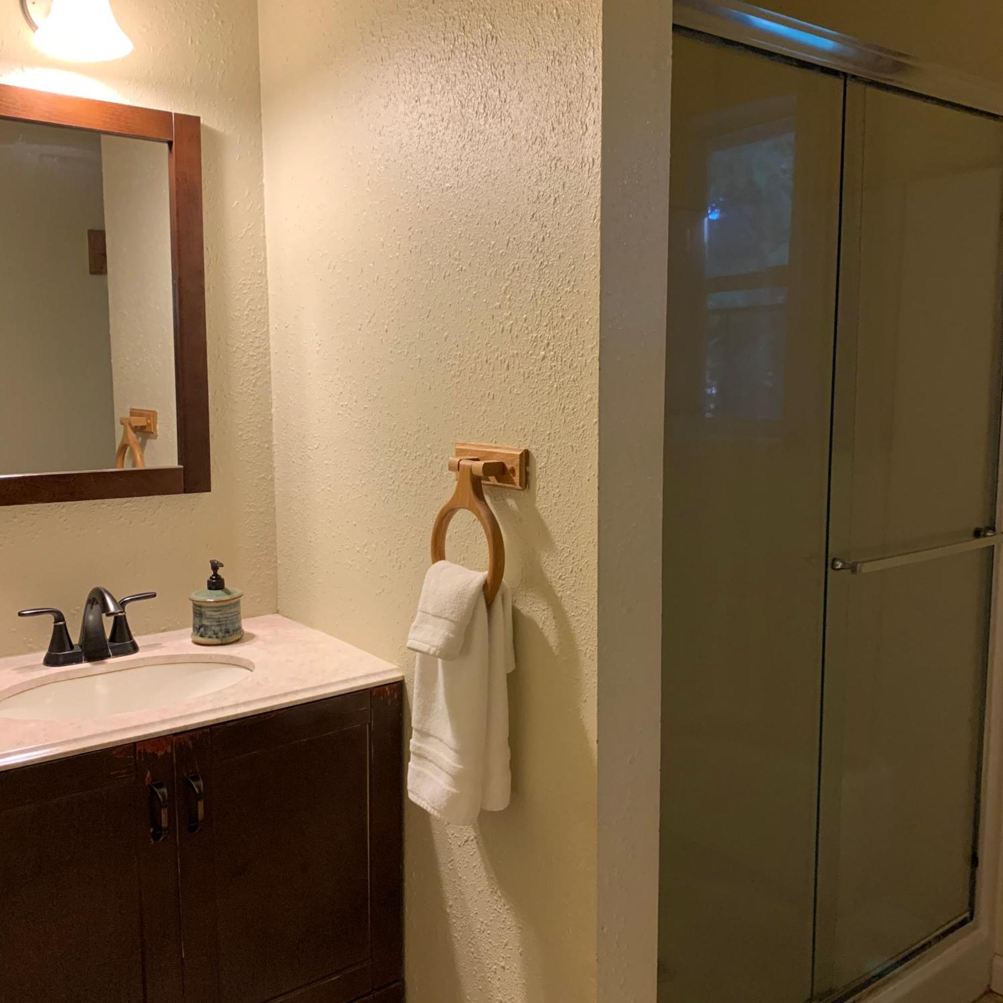 Mountain Meadows Inn & Chalet Suites Ashford Exteriér fotografie